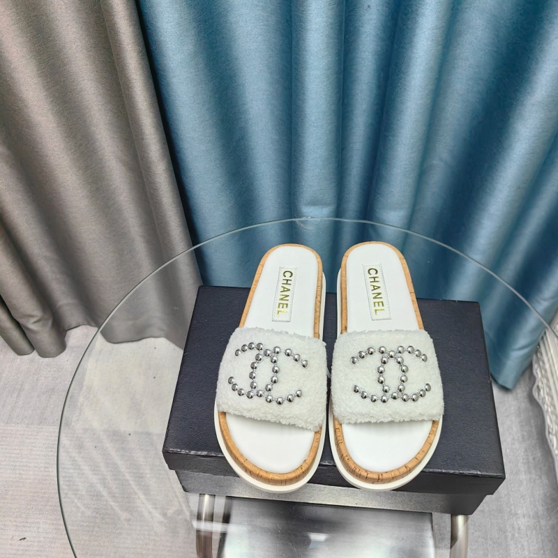 Ch*el slippers